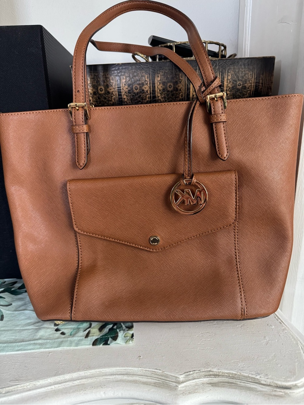Michael Kors Jet Set Large Pocket Tote